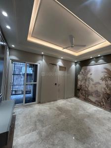 Bedroom Image of 1800 Sq.ft 3 BHK Builder Floor for sale in Surajmal Vihar New Delhi for Rs. 39000000
