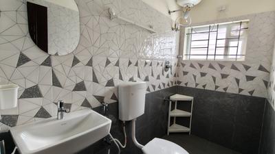 Bathroom Image of 1000 Sq.ft 2 BHK Apartment / Flat for rent in S.Bingipura Bengaluru for Rs. 20000