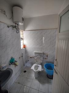Bathroom Image of 1140 Sq.ft 2.5 BHK Apartment / Flat for sale in College Road Nashik for Rs. 9500000