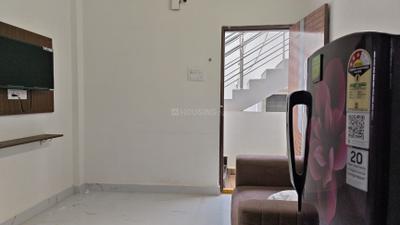 Living Room Image of 650 Sq.ft 1 BHK Apartment / Flat for rent in Kondapur Hyderabad for Rs. 26000
