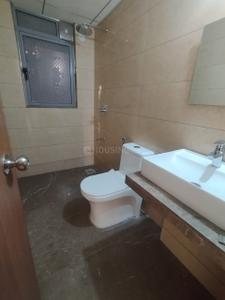 Bathroom Image of 950 Sq.ft 2 BHK Apartment / Flat for sale in Kalpataru Paramount, Thane West Thane for Rs. 18500000