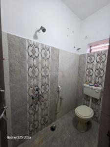 Bathroom Image of 950 Sq.ft 2 BHK Independent House for rent in SBH Colony, Ranga Reddy Hyderabad for Rs. 10000