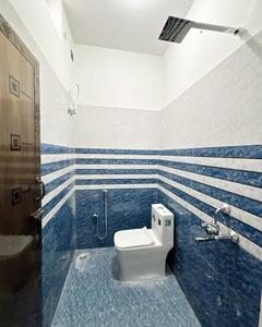 Bathroom Image of 2200 Sq.ft 4 BHK Independent House for sale in Santoshi Nagar Raipur for Rs. 6300000