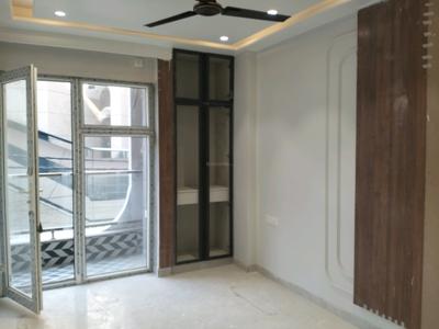 Bedroom Image of 1000 Sq.ft 3 BHK Builder Floor for sale in Mahavir Enclave New Delhi for Rs. 10600000