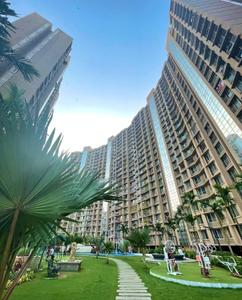 Image of 635 Sq.ft 2 BHK Apartment / Flat for sale in Gurukrupa Marina Enclave, Malad West, Mumbai for Rs. 17000000