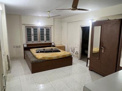 Bedroom Image of 1998 Sq.ft 3 BHK Apartment / Flat for rent in Shahibaug Ahmedabad for Rs. 48000