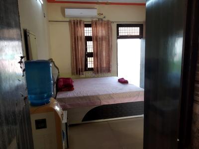 Bedroom Image of 1200 Sq.ft 1 BHK Builder Floor for rent in Pushpanjali Vihar, Sikandra Agra for Rs. 9000