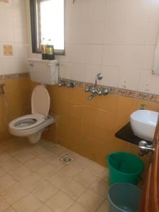 Common Bathroom Image of 920 Sq.ft 2 BHK Apartment / Flat for sale in Bhoomi Rock Enclave, Kandivali West Mumbai for Rs. 20000000