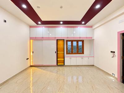 Bedroom Image of 3700 Sq.ft 4.5 BHK Independent House for sale in Villankurichi Coimbatore for Rs. 22500000