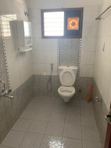 Bathroom Image of 2200 Sq.ft 2 BHK Builder Floor for rent in Selvapuram South Coimbatore for Rs. 22000