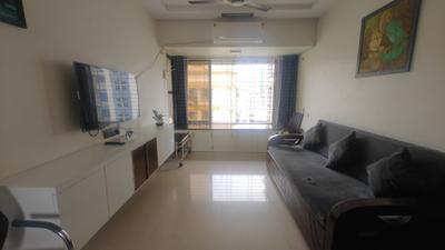 Living Room Image of 650 Sq.ft 1 BHK Apartment / Flat for sale in Dadar West Mumbai for Rs. 28000000