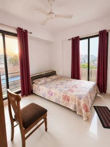 Bedroom Image of 1300 Sq.ft 2 BHK Apartment / Flat for sale in Dharmadev Neelkanth Elegance, Vejalpur Ahmedabad for Rs. 6600000