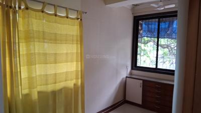 Bedroom Image of 800 Sq.ft 2 BHK Apartment / Flat for rent in Juhu Mumbai for Rs. 85000