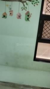 Bedroom Image of 900 Sq.ft 3 BHK Builder Floor for sale in Laxmi Nagar New Delhi for Rs. 5500000