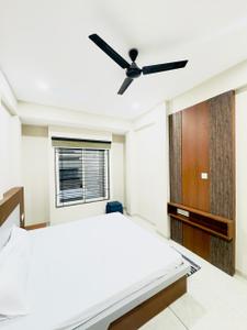 Bedroom Image of 500 Sq.ft 1 BHK Builder Floor for rent in Mahalakshmi Nagar Indore for Rs. 17500