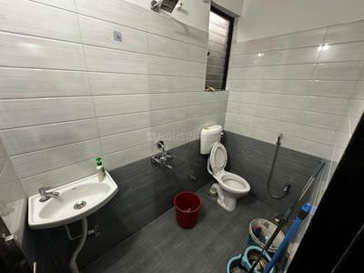 Bathroom Image of 400 Sq.ft 1 RK Apartment / Flat for rent in Karve Nagar Pune for Rs. 11000
