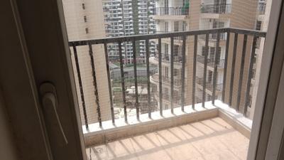 Balcony Image of 1575 Sq.ft 3 BHK Apartment / Flat for sale in Amrapali Heartbeat City, Sector 107 Noida for Rs. 16500000