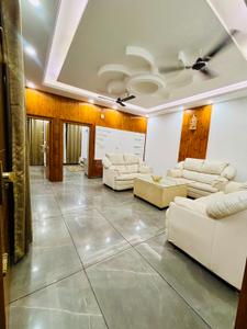 Hall Image of 2200 Sq.ft 3 BHK Builder Floor for rent in Parsvnath Parsvnath Greens, Mubarakpur Dera Bassi for Rs. 30000