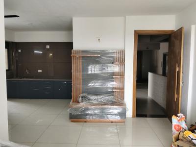 Living Room Image of 3500 Sq.ft 3 BHK Apartment / Flat for rent in Rudra Keshav Skyline, Chandkheda Ahmedabad for Rs. 30000