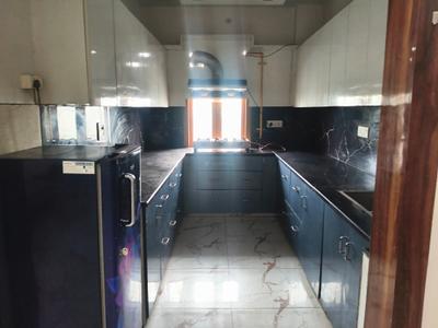 Kitchen Image of 1800 Sq.ft 3 BHK Builder Floor for rent in Sector 105 Noida for Rs. 58000