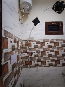 Bathroom Image of 1350 Sq.ft 3 BHK Builder Floor for rent in Pondha Dehradun for Rs. 35000