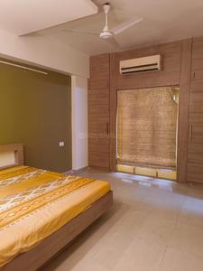 Bedroom Image of 2400 Sq.ft 3 BHK Apartment / Flat for rent in Alkapuri Vadodara for Rs. 50000