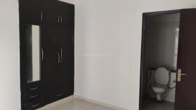 Bedroom Image of 1285 Sq.ft 2 BHK Apartment / Flat for rent in Assotech The Nest, Crossings Republik Ghaziabad for Rs. 18000