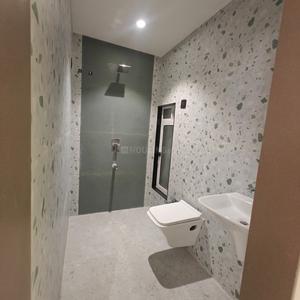 Bathroom Image of 480 Sq.ft 1 BHK Apartment / Flat for sale in Sky Annex, Chembur Mumbai for Rs. 9500000