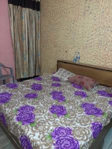 Bedroom Image of 800 Sq.ft 2 BHK Builder Floor for rent in Veer Savarkar Nagar Bareilly for Rs. 8500