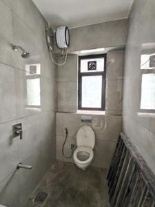 Bathroom Image of 850 Sq.ft 2 BHK Apartment / Flat for sale in Vipul Shanti Heights, Matunga East Mumbai for Rs. 37500000