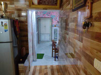 Hall Image of 1500 Sq.ft 4 BHK Apartment / Flat for sale in Mayur Vihar Phase 1 New Delhi for Rs. 22200000