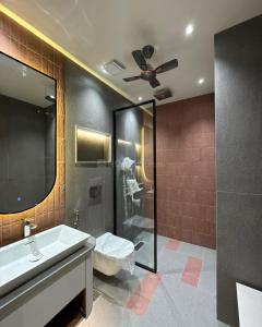 Image of 3150 Sq.ft 3.5 BHK Builder Floor for sale in Sector 21B, Faridabad for Rs. 47000000