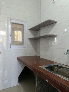 Kitchen Image of 300 Sq.ft 1 RK Apartment / Flat for rent in Saket New Delhi for Rs. 19000