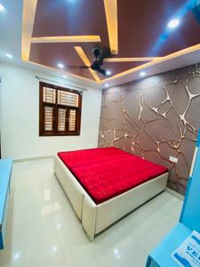 Bedroom Image of 3250 Sq.ft 3 BHK Apartment / Flat for rent in Uttam Nagar New Delhi for Rs. 25000