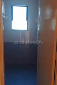 Bathroom Image of 800 Sq.ft 2 BHK Apartment / Flat for rent in Vishrambag Sangli for Rs. 12000