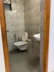 Image of 1760 Sq.ft 3 BHK Apartment / Flat for rent in Sthapatya Bliss, Shilaj, Ahmedabad for Rs. 35000