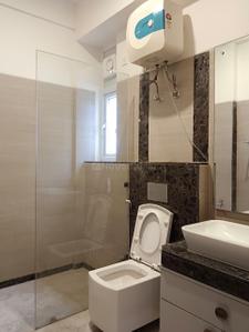 Bathroom Image of 2367 Sq.ft 3 BHK Builder Floor for rent in Ardee The Residency, Sector 52 Gurgaon for Rs. 75000