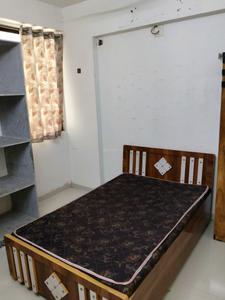 Bedroom Image of 612 Sq.ft 2 BHK Apartment / Flat for rent in Vaishno Devi Circle Ahmedabad for Rs. 25000