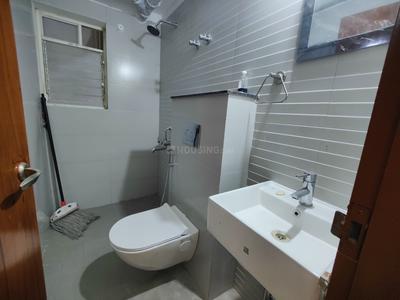 Bathroom Image of 900 Sq.ft 2 BHK Apartment / Flat for rent in The Anand Ville, Dagapur Siliguri for Rs. 22000