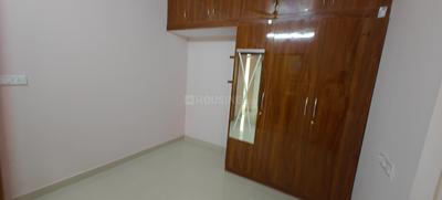 Bedroom Image of 1000 Sq.ft 2 BHK Builder Floor for rent in Cox Town Bengaluru for Rs. 20100