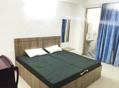 Bedroom Image of 1000 Sq.ft 1 RK Builder Floor for rent in Sector 28 Gurgaon for Rs. 23000