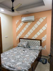 Bedroom Image of 950 Sq.ft 3 BHK Builder Floor for sale in Laxmi Nagar New Delhi for Rs. 7300000