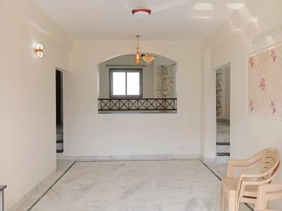 Living Room Image of 1950 Sq.ft 3 BHK Apartment / Flat for sale in Sector 9 Gurgaon for Rs. 16500000