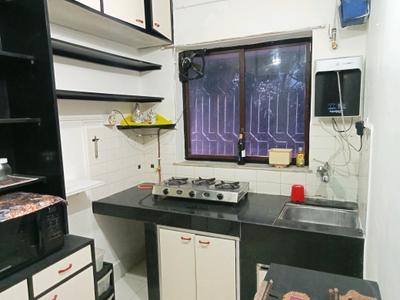 Kitchen Image of 1000 Sq.ft 2 BHK Apartment / Flat for rent in Neelambar Apartments, Pali Hill Mumbai for Rs. 125000