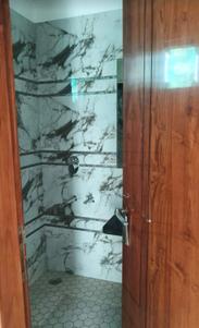 Bathroom Image of 950 Sq.ft 3 BHK Builder Floor for sale in Janakpuri New Delhi for Rs. 16500000