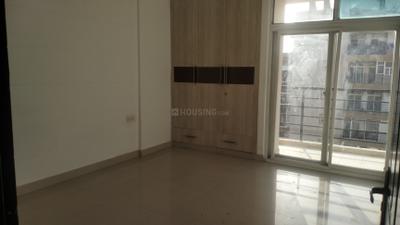 Bedroom Image of 1650 Sq.ft 3 BHK Apartment / Flat for rent in Arihant Ambience, Crossings Republik Ghaziabad for Rs. 25000