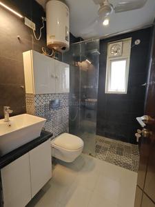 Bathroom Image of 2200 Sq.ft 3.5 BHK Builder Floor for rent in Unitech Nirvana Country, Sector 50 Gurgaon for Rs. 90000