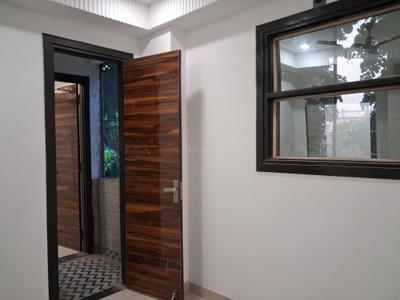 Bedroom Image of 1950 Sq.ft 4.5 BHK Apartment / Flat for sale in JMD Siddhi Vinayak, Sector 73 Noida for Rs. 8500000