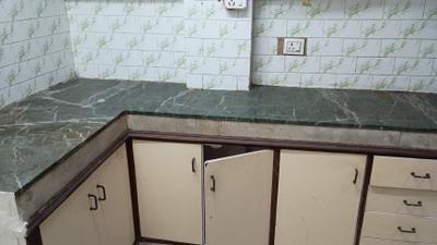 Kitchen Image of 1800 Sq.ft 3 BHK Builder Floor for rent in East Of Kailash New Delhi for Rs. 50000