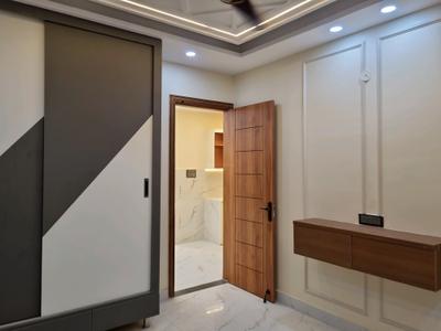 Bedroom Image of 950 Sq.ft 3 BHK Apartment / Flat for sale in Saarthi Estonia Homes by Saarthi Properties And Builder, Uttam Nagar New Delhi for Rs. 8100000